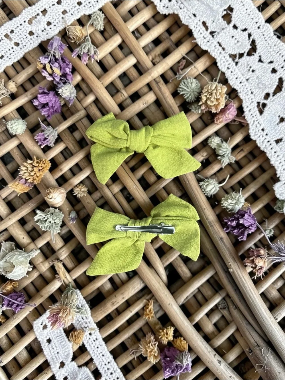 Set of 2 Linen Hair Bow Clips - Vibrant Chartreuse / Lime Green
